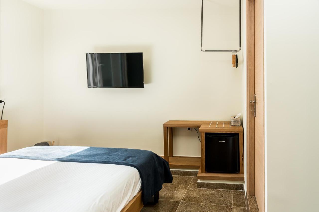 Ciel Living Athens Hotel ภายนอก รูปภาพ