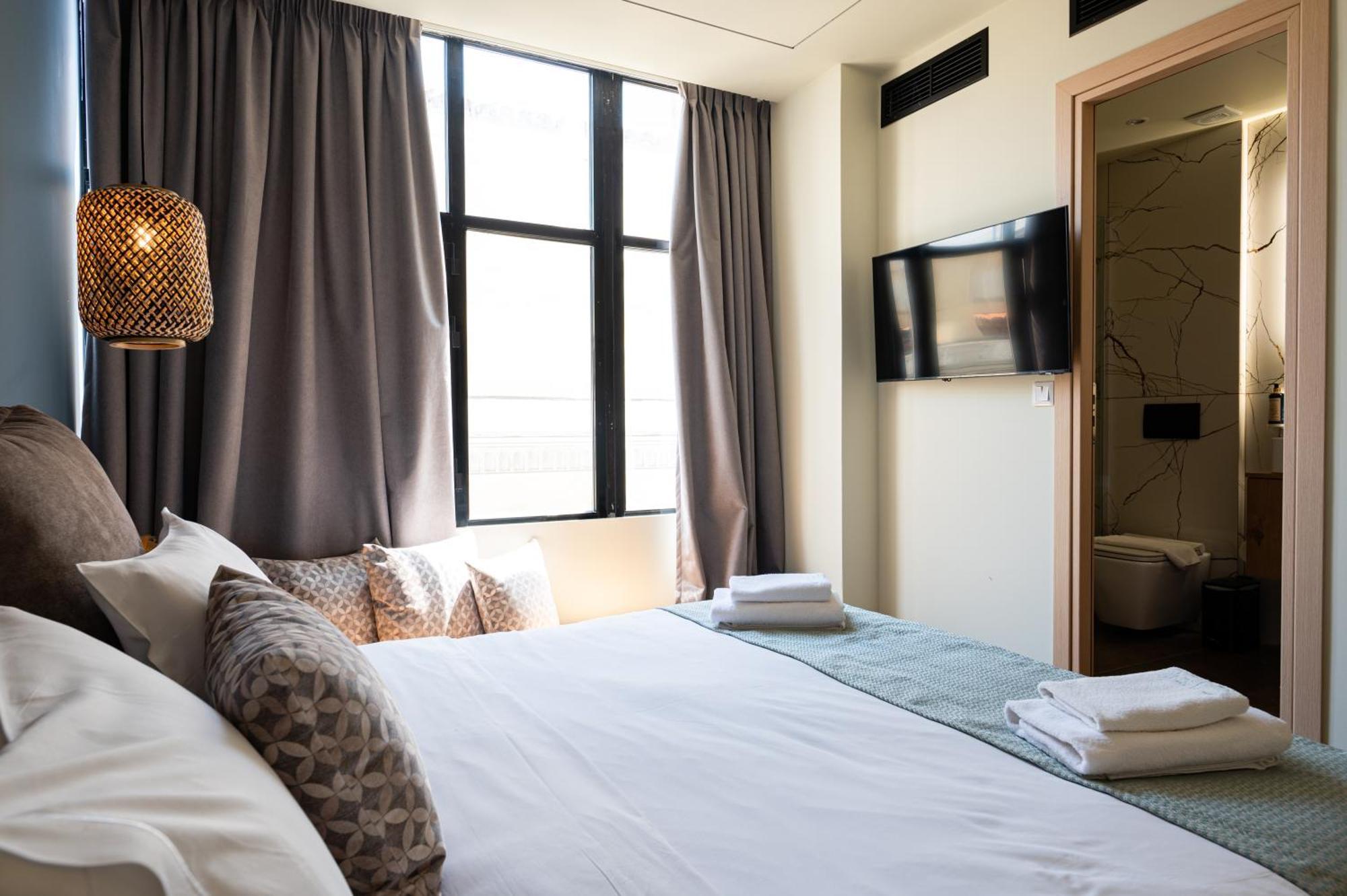 Ciel Living Athens Hotel ภายนอก รูปภาพ